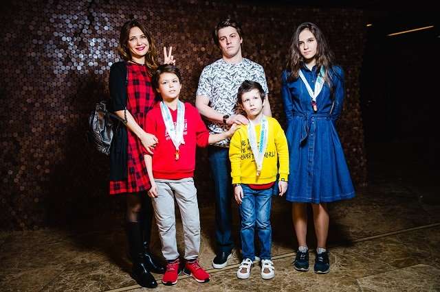 Дети карьере не помеха: прекрасные и успешные многодетные мамы российского шоу-бизнеса