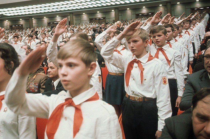 Хорошо там, где нас нет: откуда у современной молодежи тяга к СССР