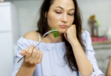 Чому кінза для деяких людей здається милом: генетичне пояснення