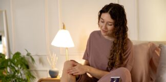 Comment le sommeil optimise la santé de la peau : des rituels fondés sur la science pour des résultats à long terme